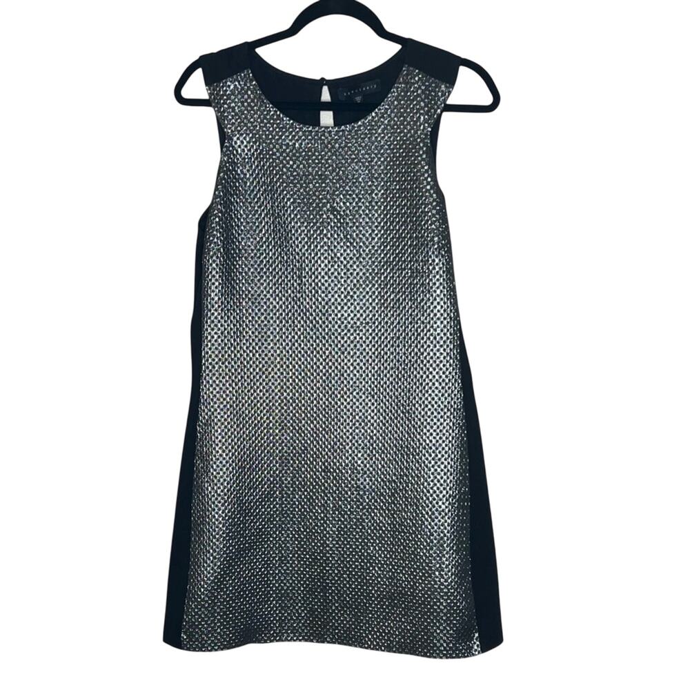 Sanctuary Metallic Textured Silver Shift Dress M Sleeveless Solid Black Back LBD